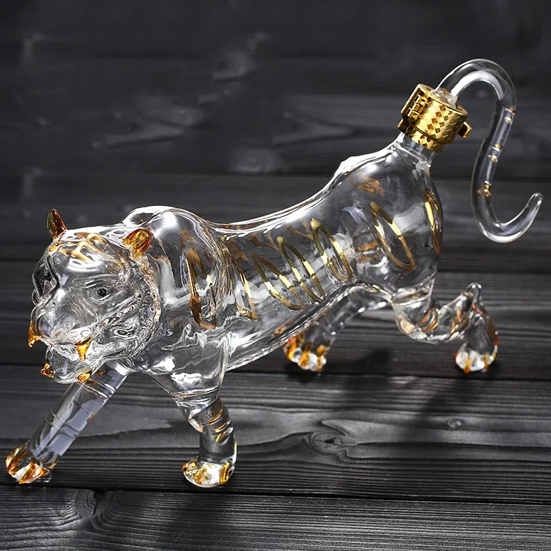 Wine Beer Spirits - Knappe tijgervormige dierenloodvrije glazen fles wijnkaraf